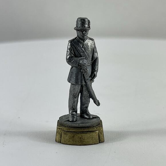 Six Civil War Soldiers Metal Pewter Finished Figures Measures 1-5/8" - Picture 10 of 13